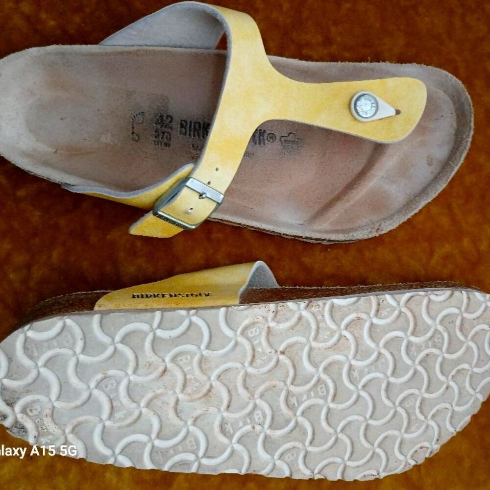 Birkenstock slip on thong sandal